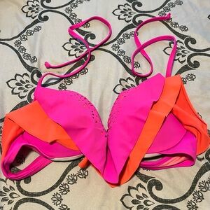 Pink two toned bikini top. (Top only)